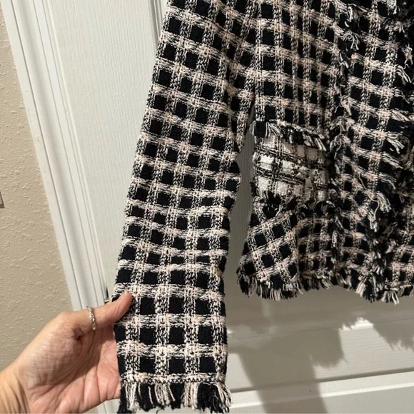 Rebecca Taylor Black and White Tweed Fringe Blazer Sz 6 - Picture 11 of 12